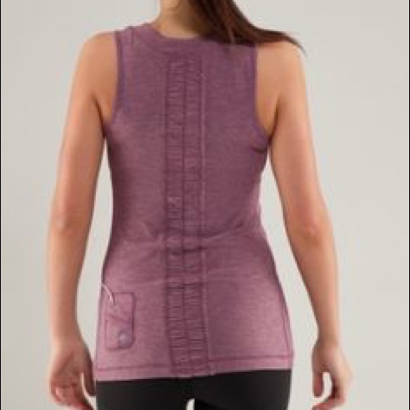 EUC Raspberry LuluLemon Dash Tank with Ruffle - Picture 2 of 8