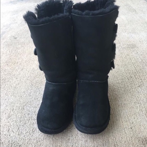 Black uggs - Picture 4 of 4