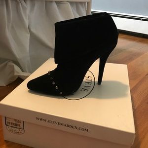 Steve Madden suede bootie