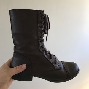 GET NOW!! Dark Brown Laced Combat Boots