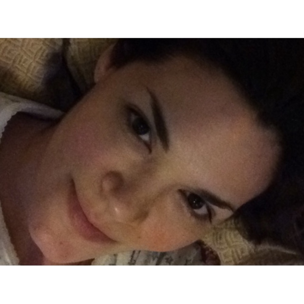 Meet your Posher, Dania