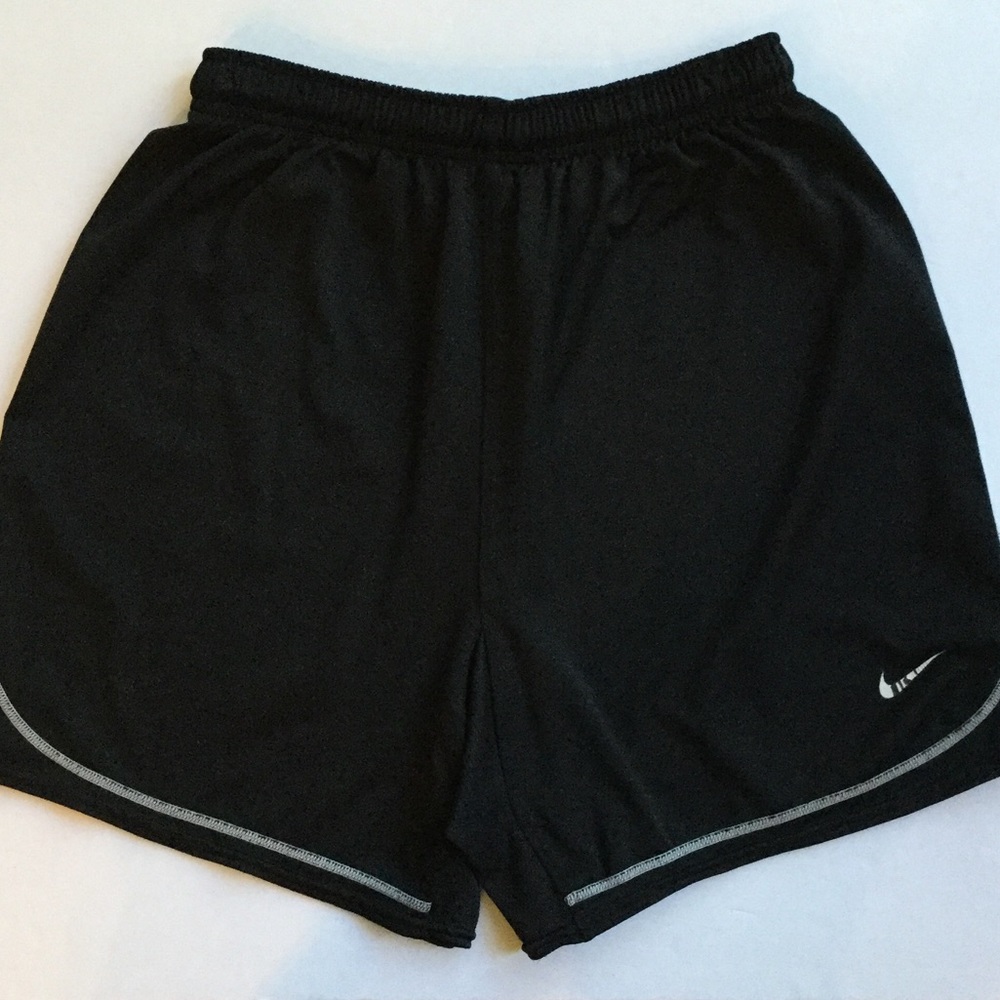 NIKE FIT DRY SHORTS