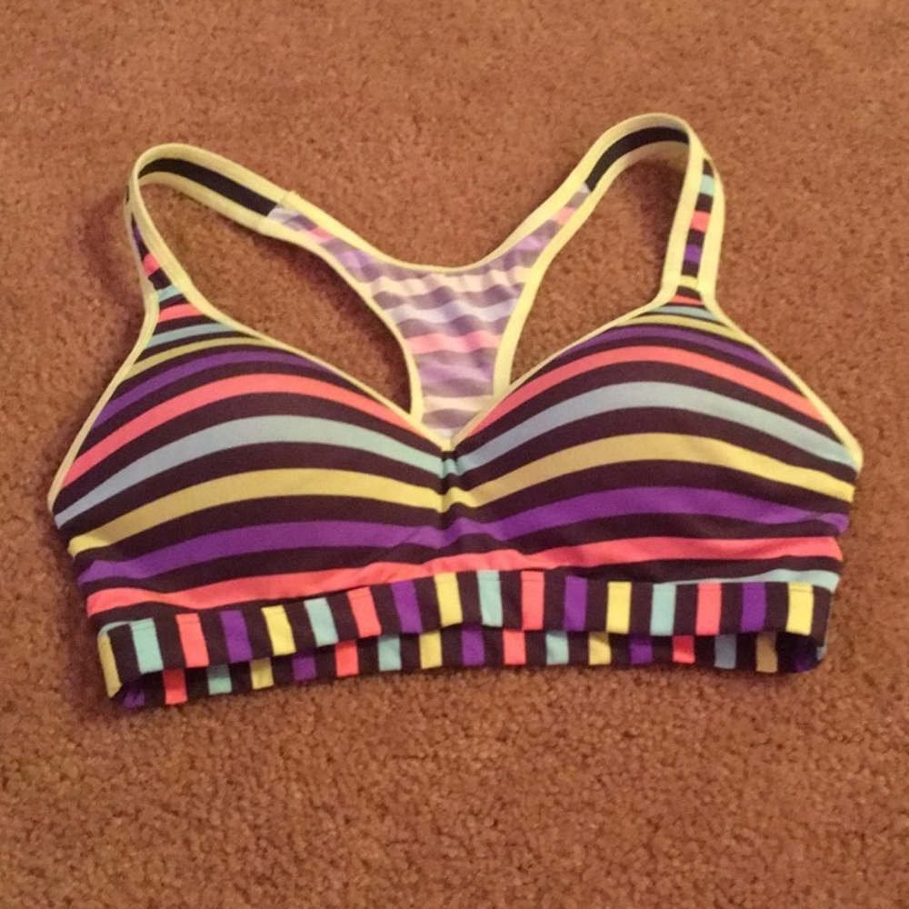 Sports bra