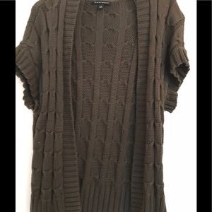 short Sleeve brown cable knit sweater