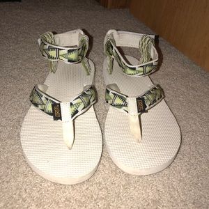 Tevas