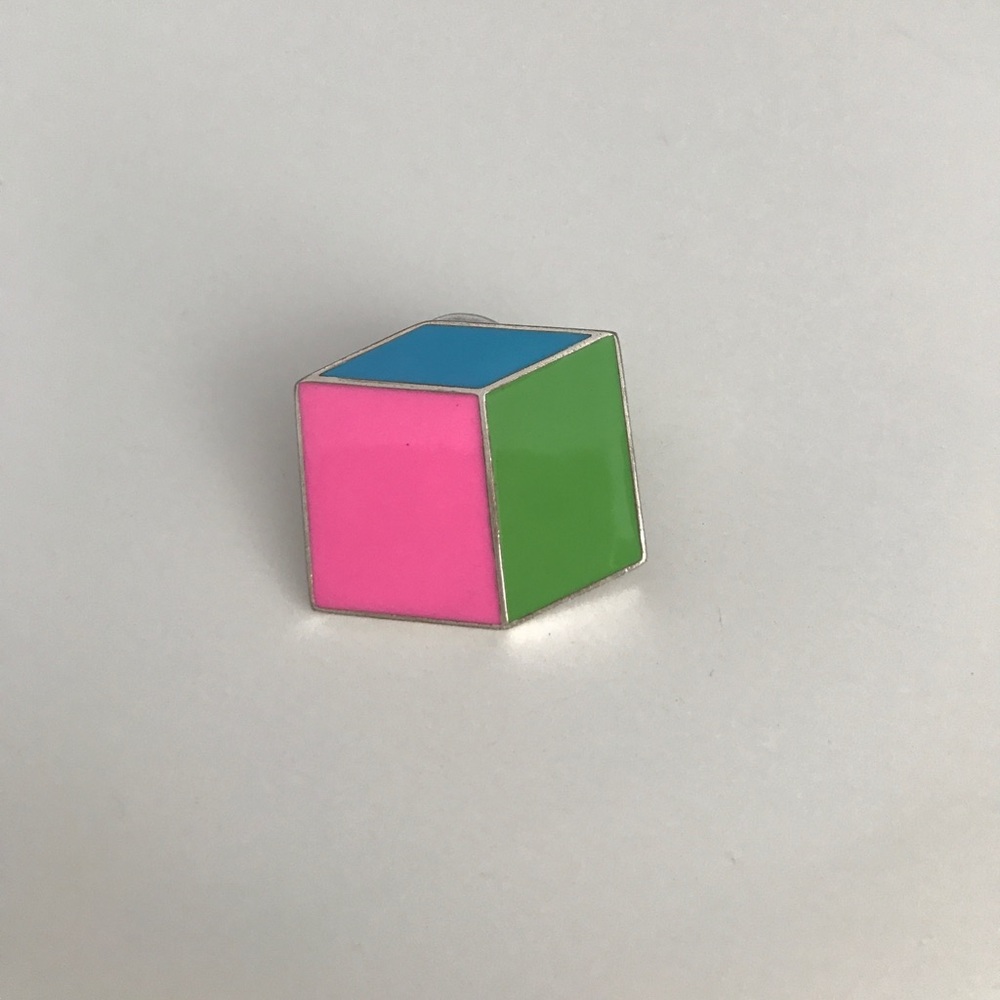 Marc Jacobs 3-d cube pin