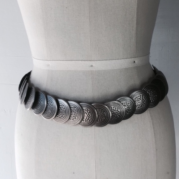 Vintage medallion stretch statement belt - Picture 1 of 4