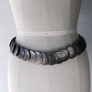 Vintage medallion stretch statement belt Vintage medallion stretch statement belt