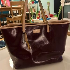 Coach Metro large Patent Saffiano Tote in Oxblood