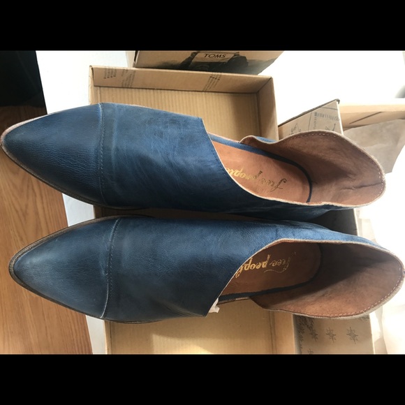 Free People Shoes - Free People 'Royale' Leather Booties