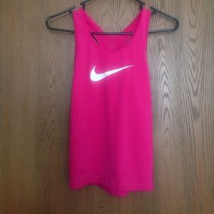 Nike athletic top Nike athletic top