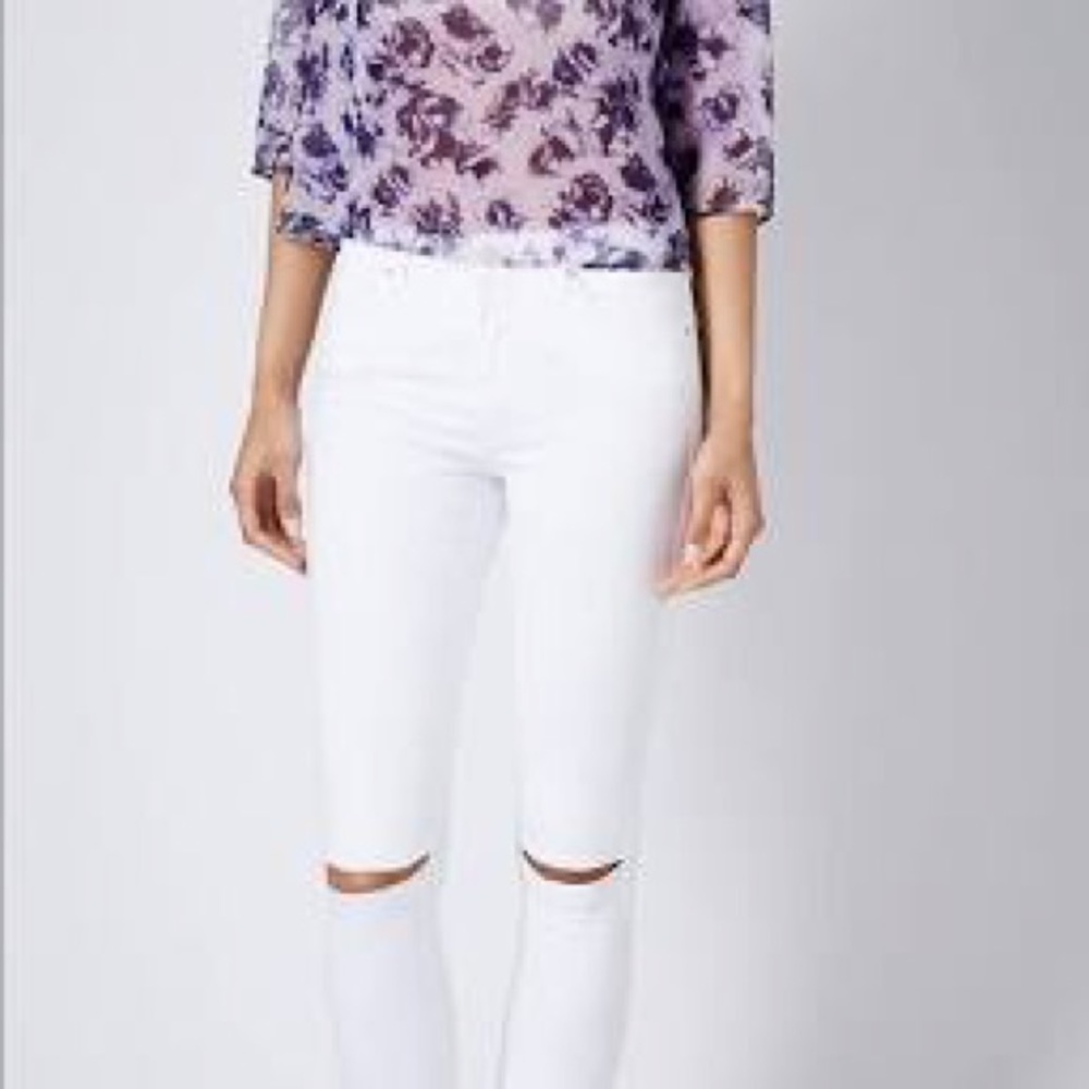 *48hour sale*TopShop Leigh White Ripped Moto Jeans