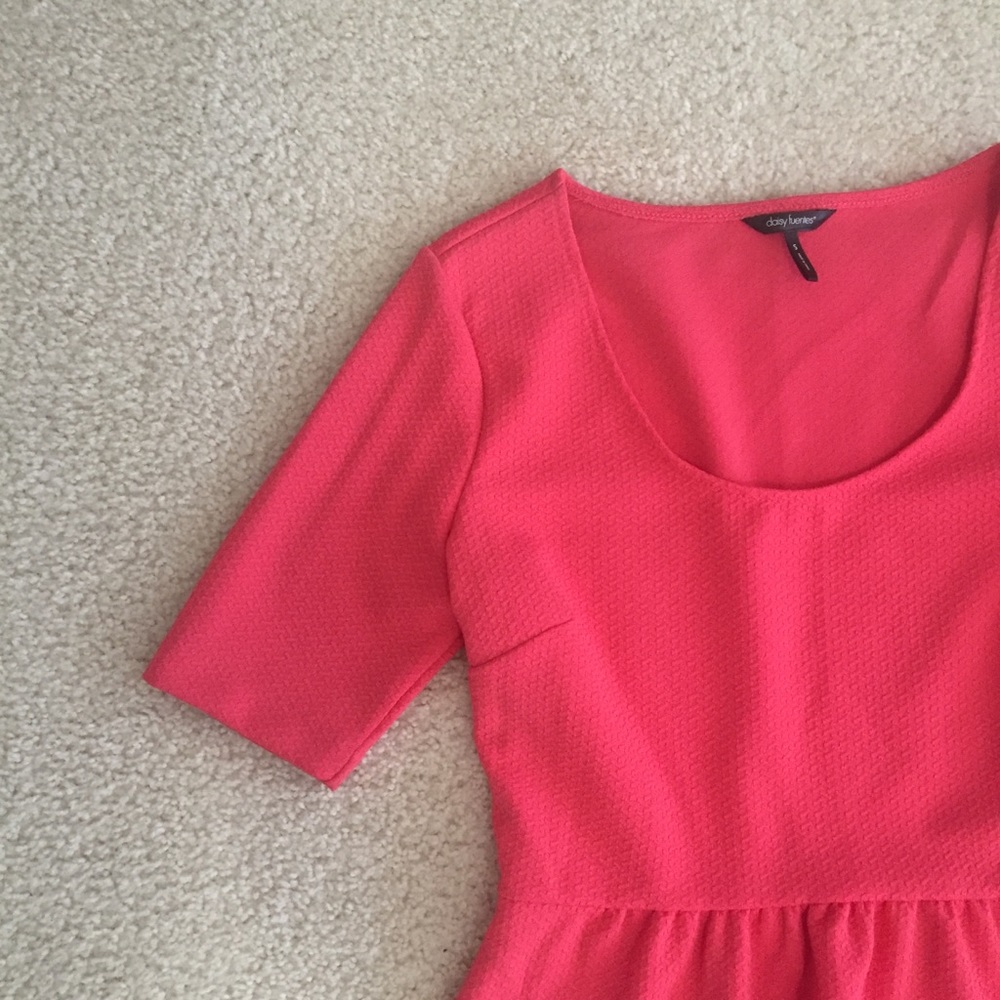 NWT Daisy Fuentes pink peplum top - Picture 3 of 3