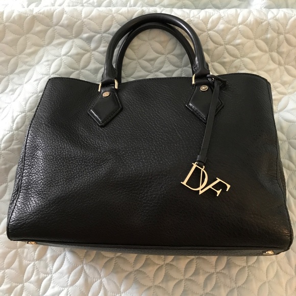 DVF Diane Von Furstenberg Voyage Leather Tote - Picture 2 of 8