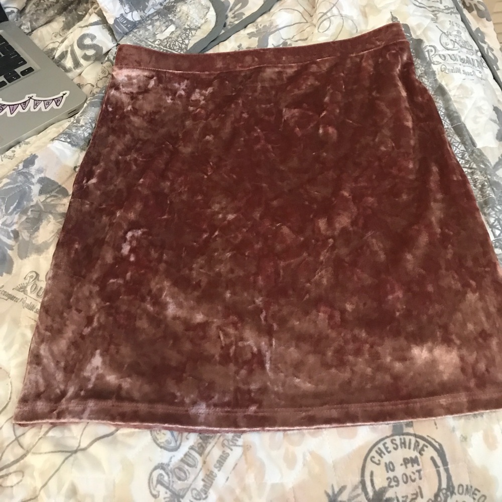 Forever 21 crushed velvet skirt