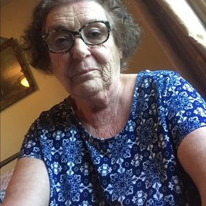 Meet your Posher, Carole