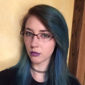 Meet your Posher, Abi