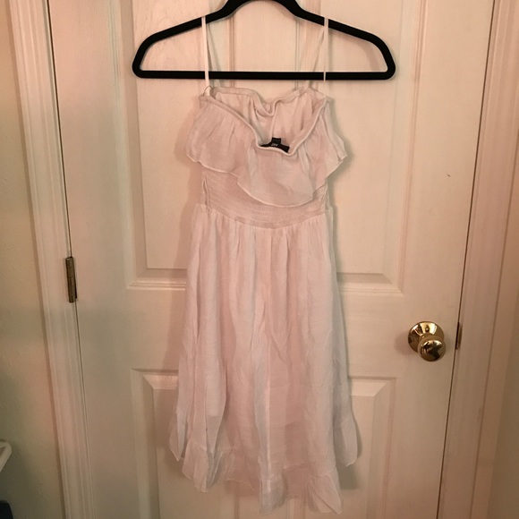 White High-Low Ruffled Dress - Picture 2 of 2