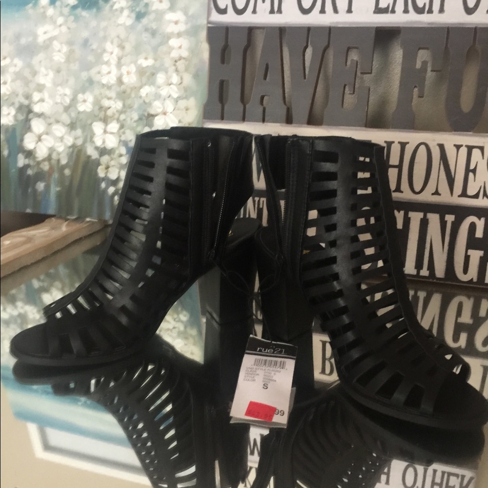Rue 21 Heels