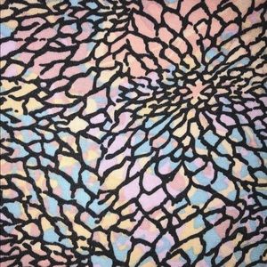 Large Randy multi color and black sleeves