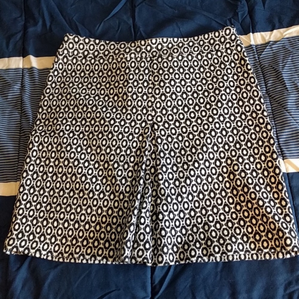 Trulli Black & White Skirt