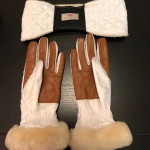 UGG fur white winter gloves & headband UGG fur white winter gloves & headband