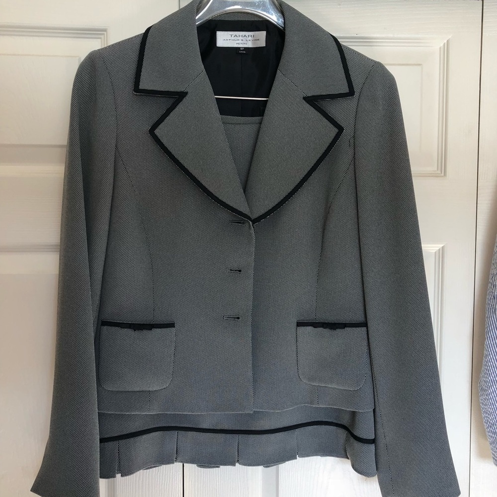 Size 8P black and white Tahari skirt suit.