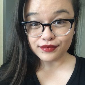 Meet your Posher, Holly