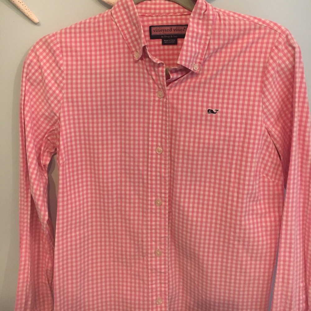 Vineyard Vines women's button down shirt