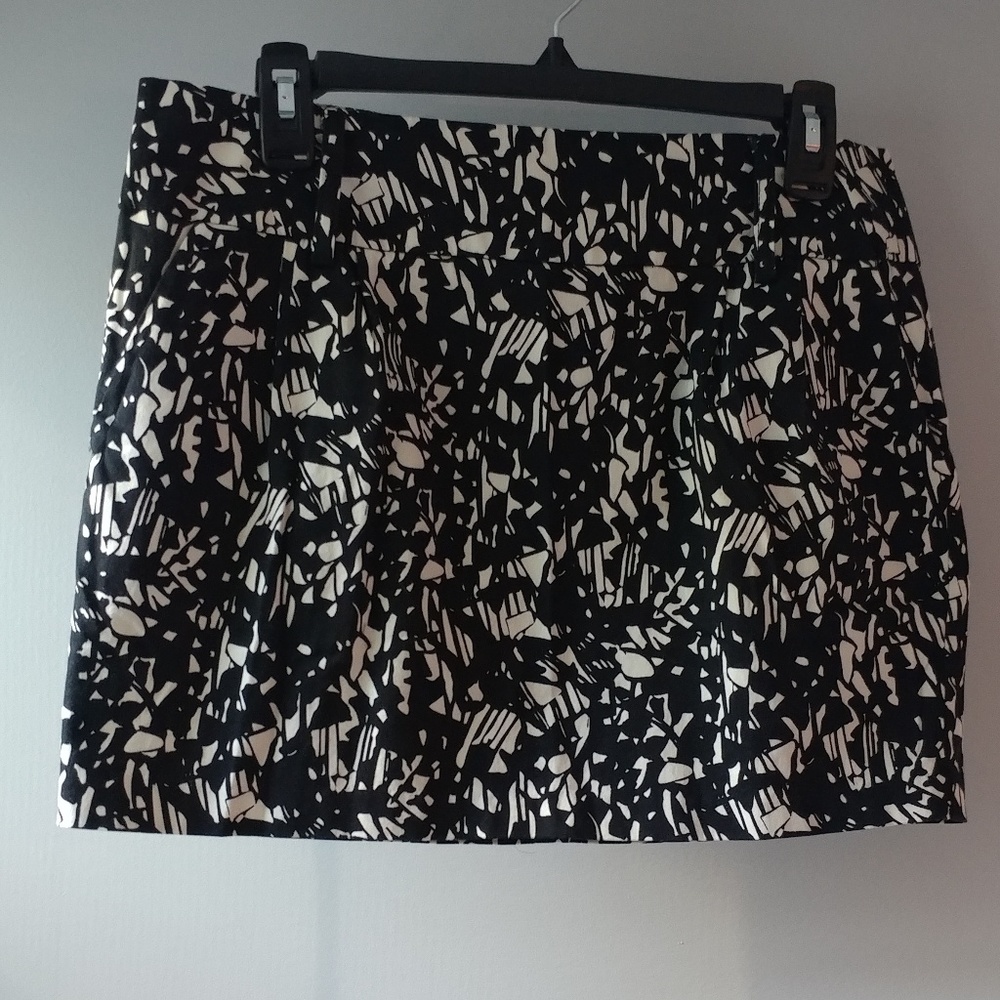 3/$15🦋Forever 21 Black & White Print Mini Skirt L - Picture 1 of 8