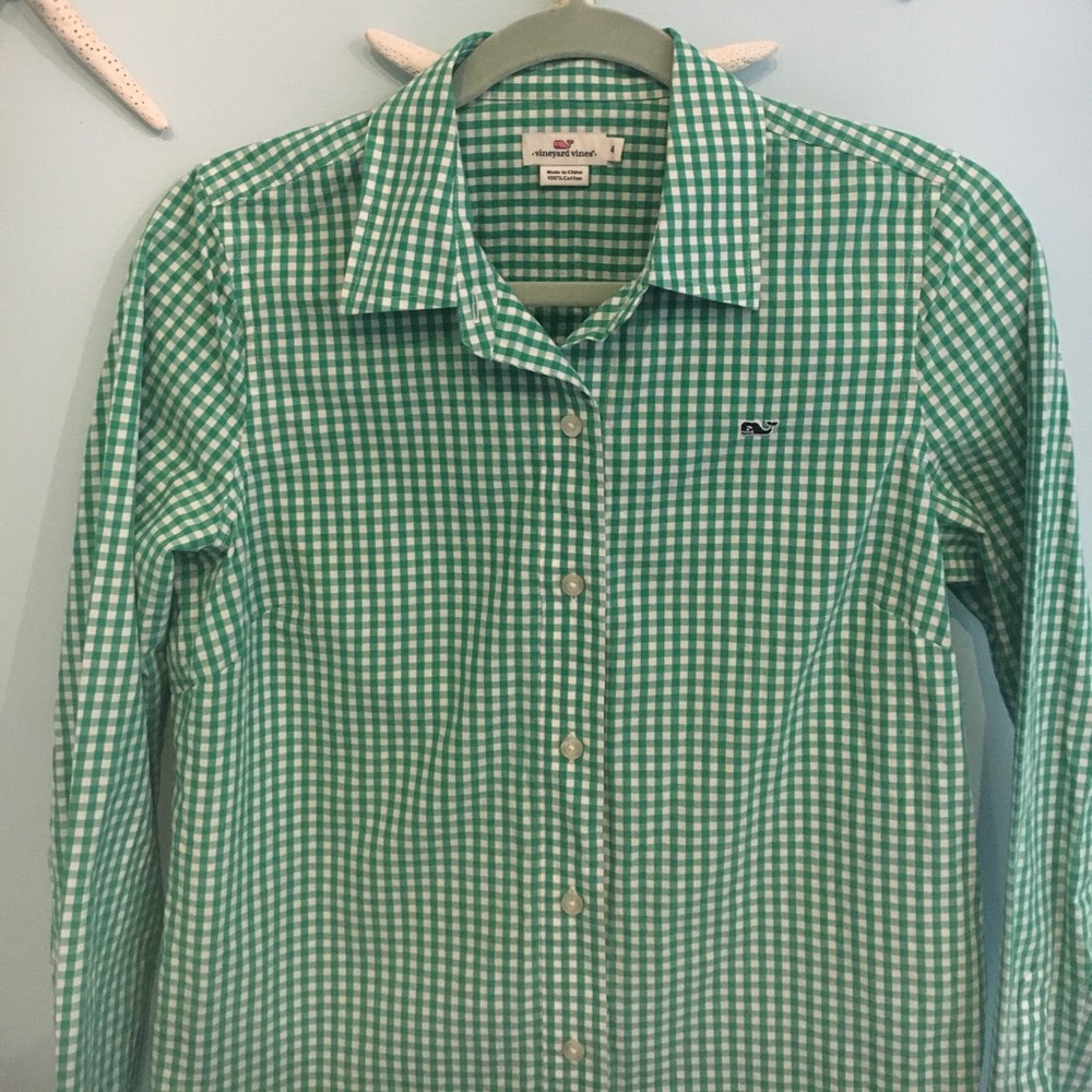 Vineyard Vines women's button down shirt