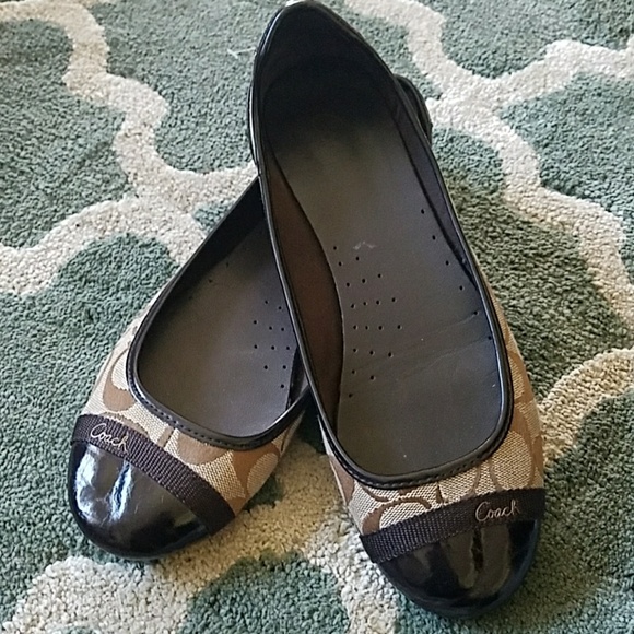 Coach Shoes - 💋SOLD COACH Brown Ballets Flats Sz 8