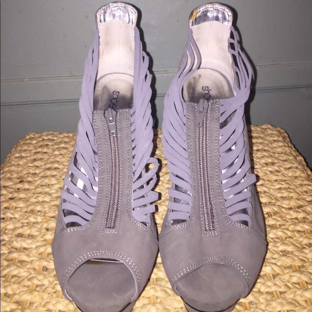 Grey heels