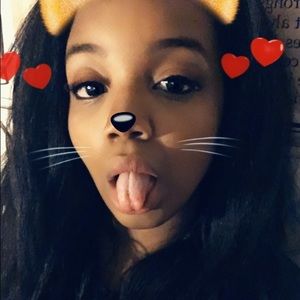 Meet your Posher, Abir