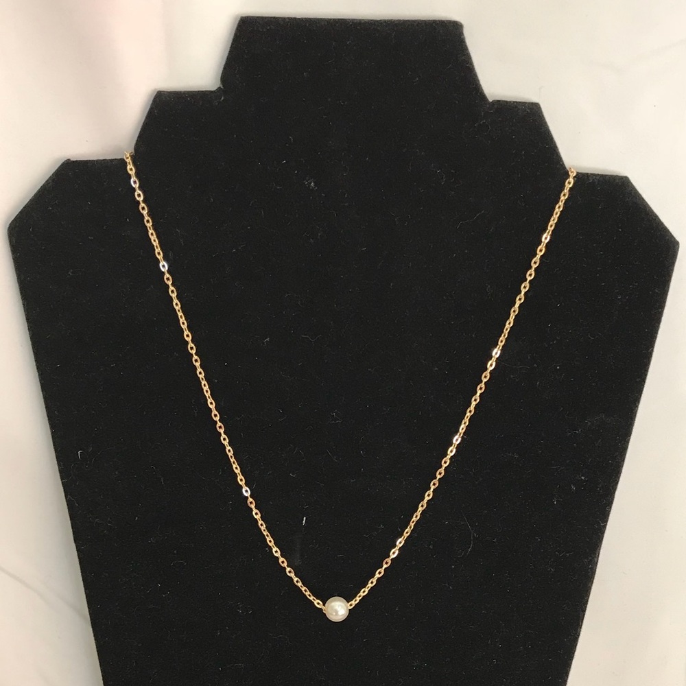 Dainty Gold Necklace with Single Pearl Pendant