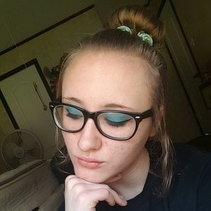 Meet your Posher, Ashlyn