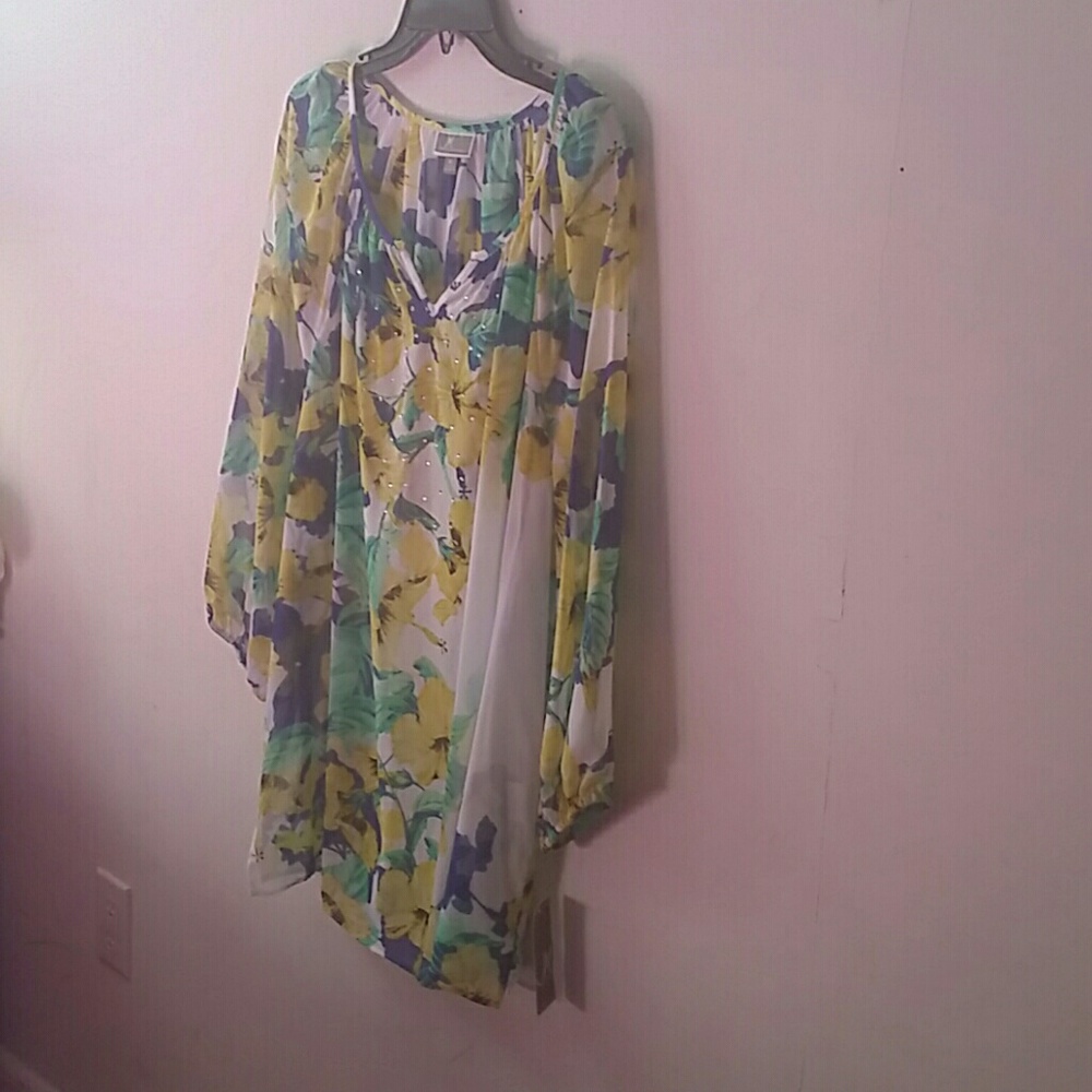Blouse - Picture 2 of 2