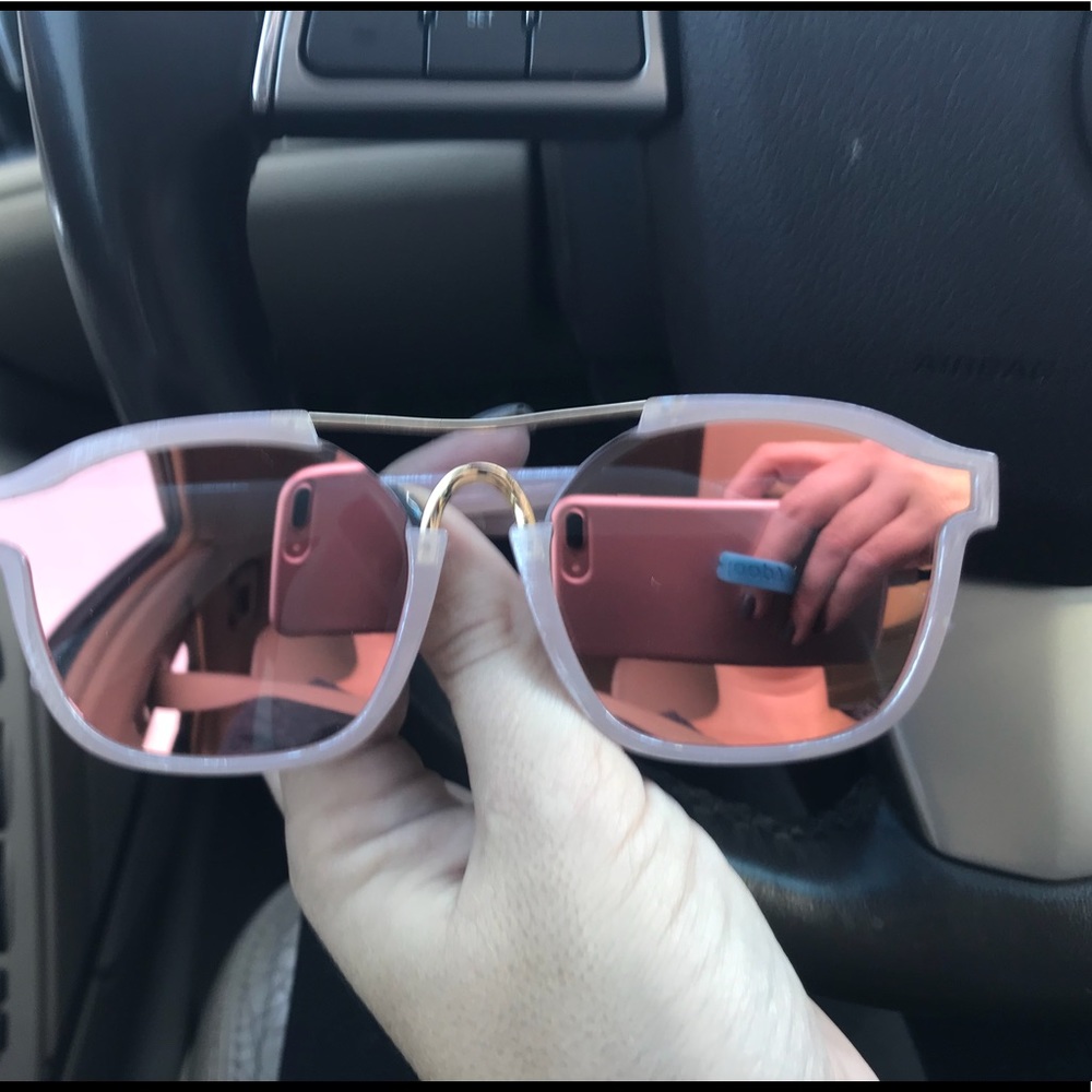 NY sunnies pink sunglasses