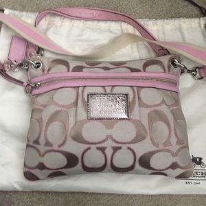 Coach Handbag/cross body bag AUTHENTIC