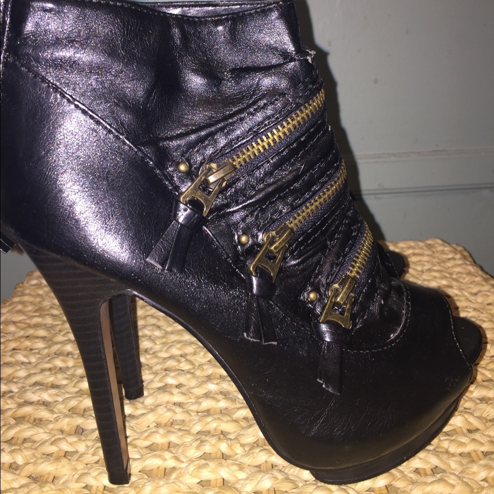 Platform Boots - Picture 2 of 3
