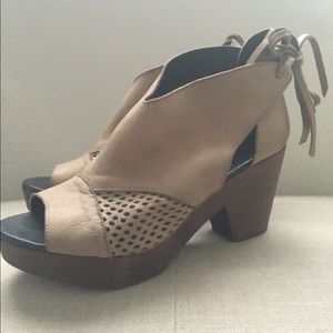 Free people rendering clog size 7.5