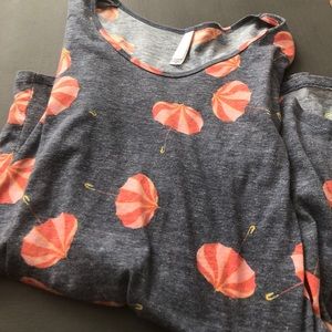 Lularoe medium classic t