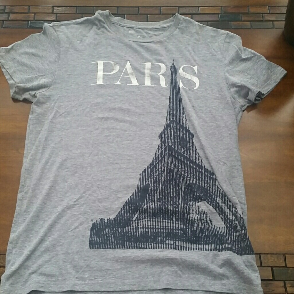 Gap t-shirt