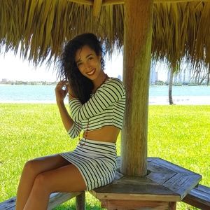 Bonvoyage 2 piece crop top and skirt