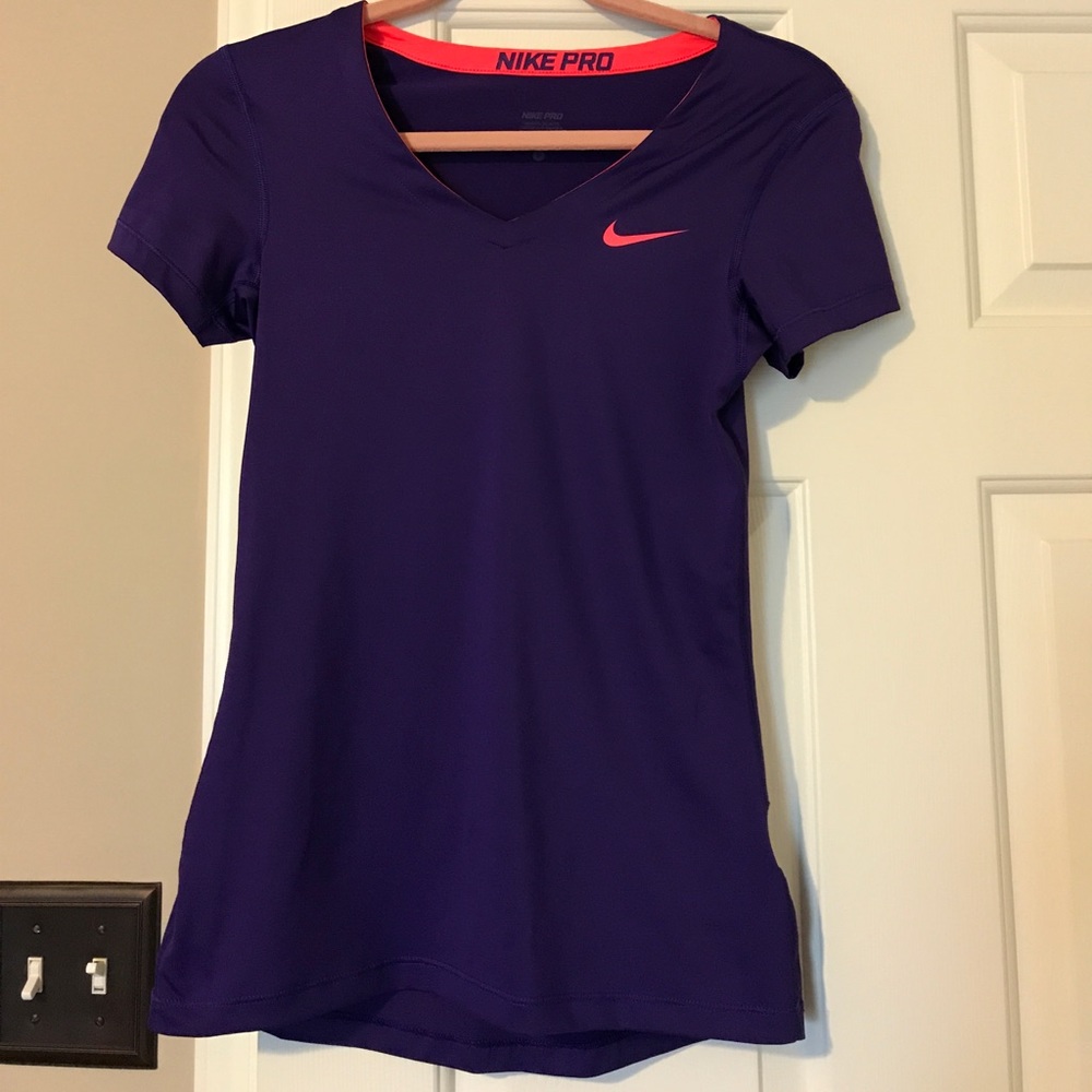 NIKE Pro top