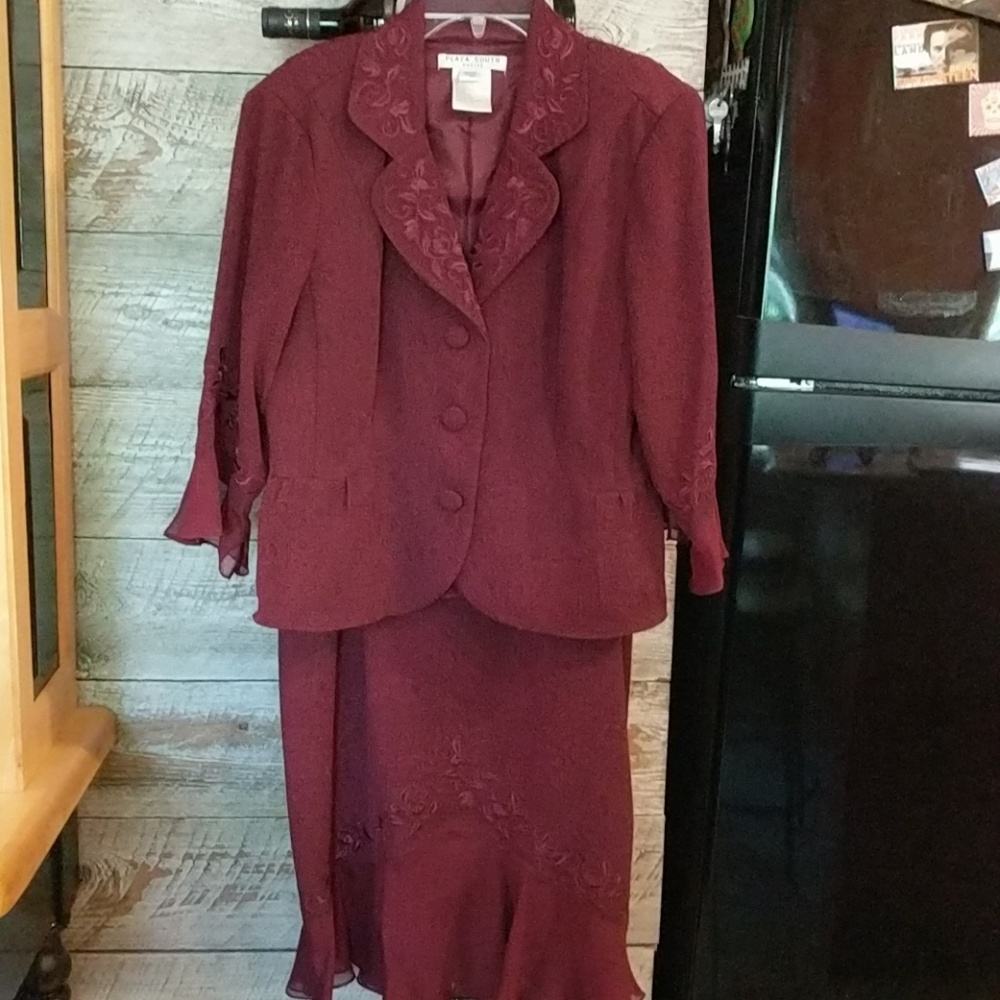 Beautiful skirt and jacket set