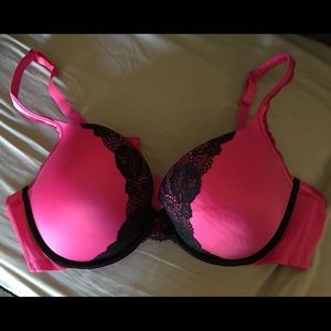 NWOT Cacique Satin and Lace Underwire 48C