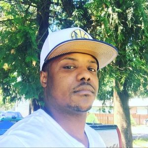 Meet your Posher, Carl