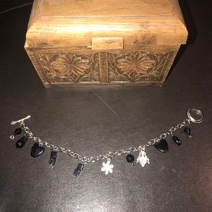 silver-colored chain beaded bracelet