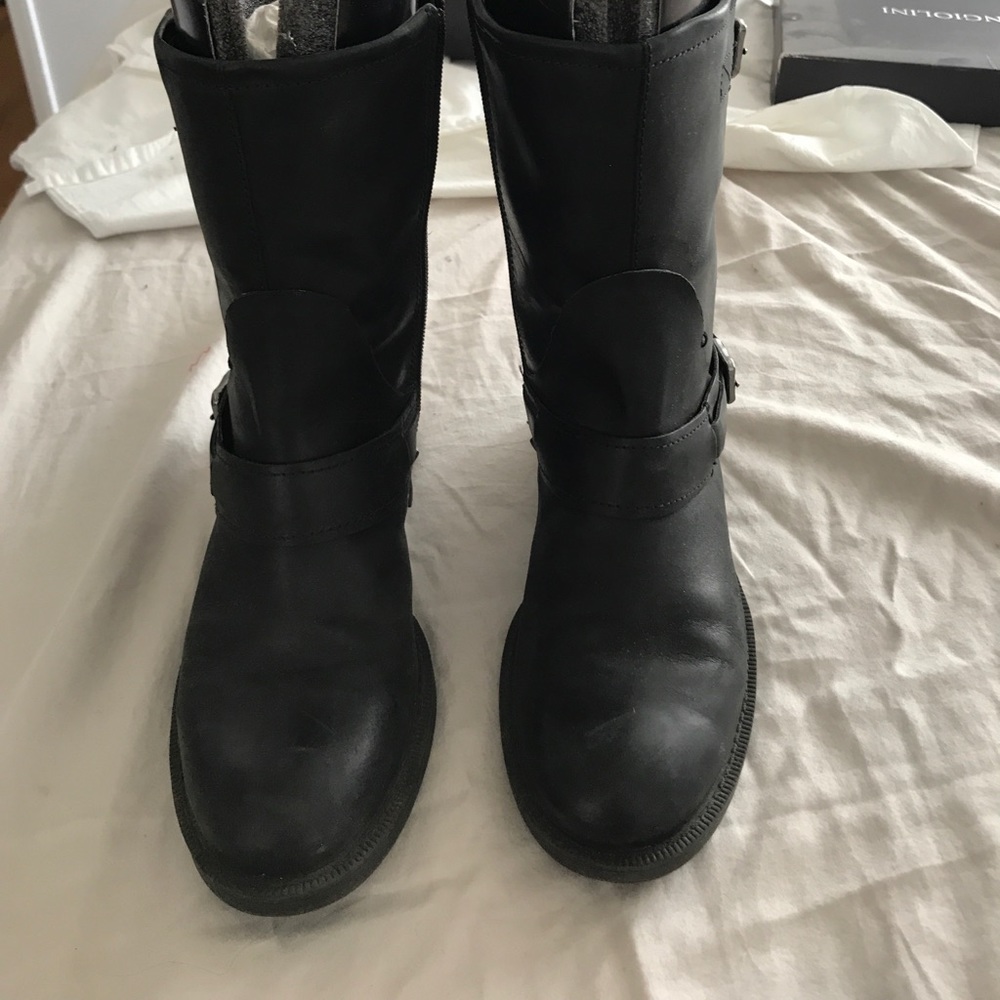 Enzo Angiolini boots